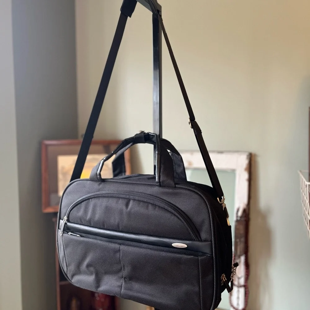 SAMSONITE LAPTOP BUSINESS BAG CLASSIC TOTE WITH ADJUSTABLE STRAP